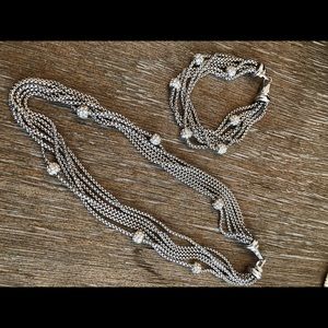 Silver Fashion Jewelry Necklace & Bracelet